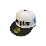 Белый топ, черный козырек [случайные наклейки]