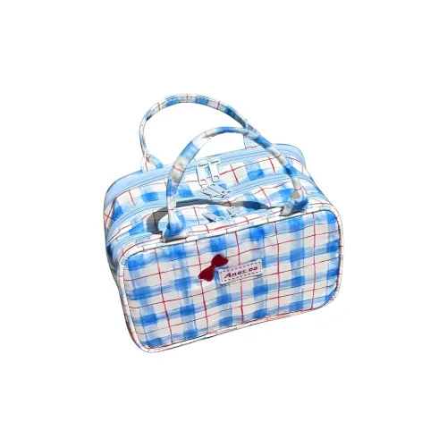 Gentle welcome Макияж и дорожные косметички для женщин