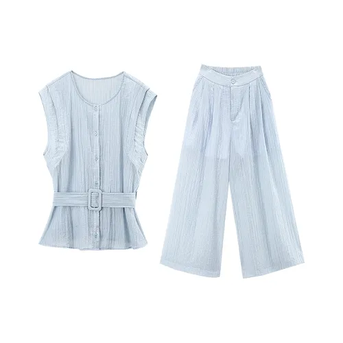 A paradise for awakening Повседневный костюм женский