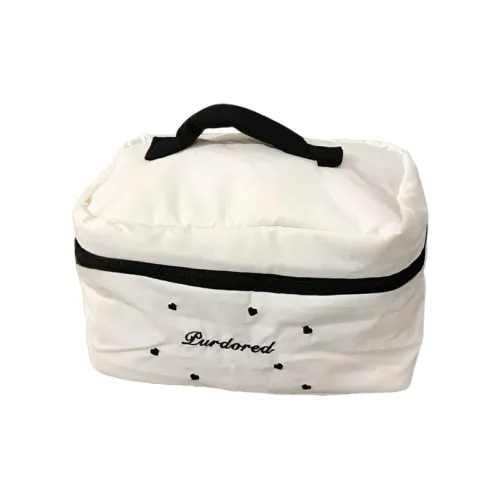 Gentle welcome Макияж и дорожные косметички для женщин