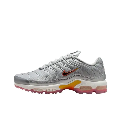 Nike Air Max Plus Low Топ Мужская Обувь для гольфа Серебряного цвета