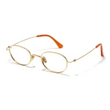 Золотая рамка с апельсиновыми ножками