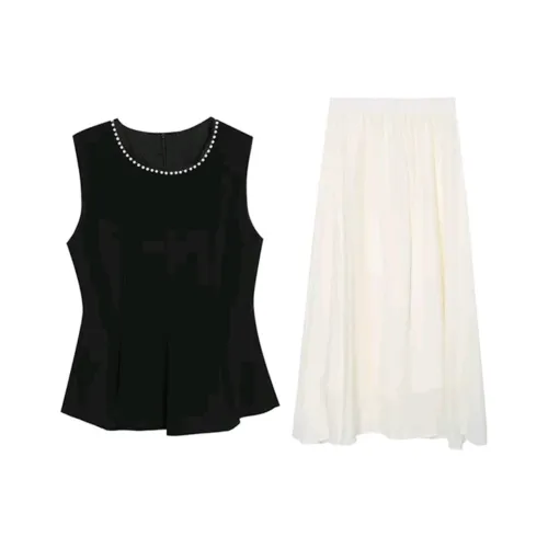 HeartyBite Женские Комплекты с юбкой