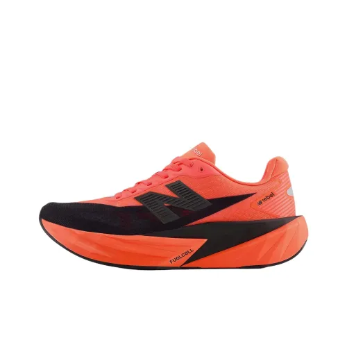 New Balance FuelCell Rebel v5 Беговые кроссовки Низкий верх Красный черный Женские