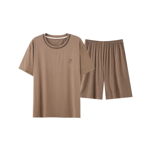 Удобный и освежающий комплект пижам для мужчин