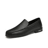 Черный с вырезом