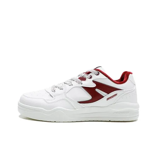 QIAODAN Термические противоскользящие низкие кеды для скейтбординга мужские белые и красные