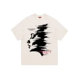 Светлый бежево-абрикосовый.