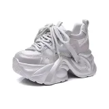 Фиолетовый