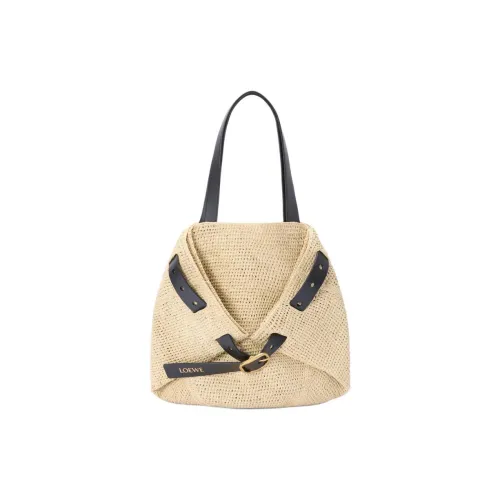 LOEWE Сумки через плечо Женские