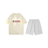 Абрикосовый топ + серые шорты