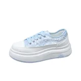 Светло-голубой