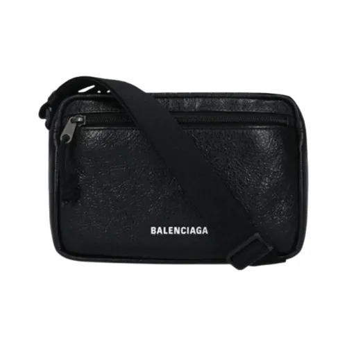 BALENCIAGA Сумки через плечо Женские