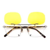 Прозрачная рамка с желтой откидной крышкой и накладными линзами