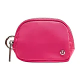 Малиново-красный