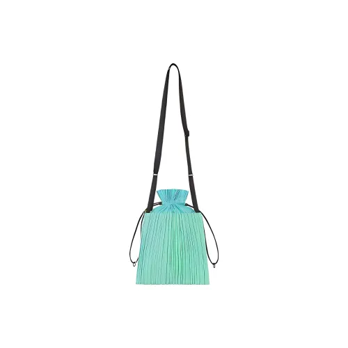 ISSEY MIYAKE Square Pleats Сумки кросс-боди Унисекс