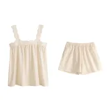 Светло-абрикосовый