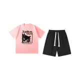 Розовый топ + черные шорты