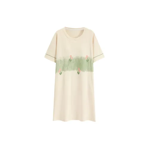 Floating Light Islands Ночная сорочка Женская