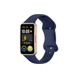 Морской синий, облегающий крой, восьмиугольный ласточкин хвост.