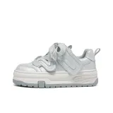 Серебристo-серый