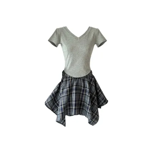 CHARM GLOW Женские комплекты с юбкой