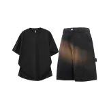 Черная футболка + черные штаны