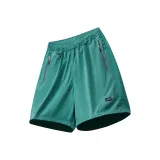 Светло-зеленый цвет травы