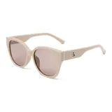 Бежево-желтая оправа, линзы чайного цвета