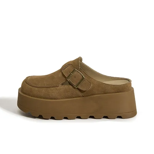 A Poinsettia Princess Домашние тапочки Женские