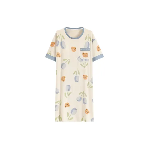 Floating Light Islands Ночная сорочка Женская