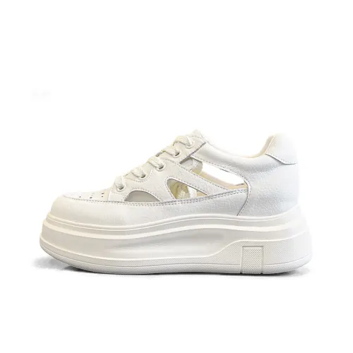 A Poinsettia Princess Casual Женские