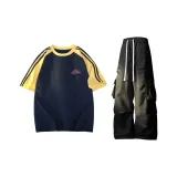 Темно-синяя рубашка с коротким рукавом + черные штаны