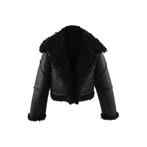 Черные женские кожаные куртки