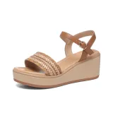 Коричневый