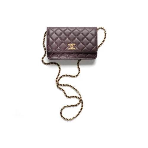 CHANEL Сумки через плечо Женские