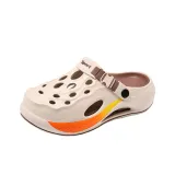 Бежево-коричневый