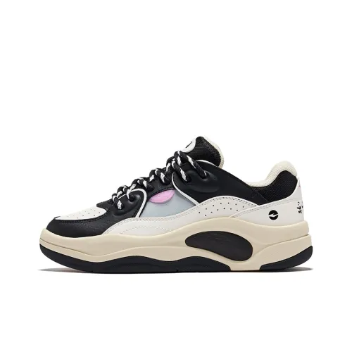 Erke Slip-Resistant Abrasion-Resistant Low-Top Skateboard Shoes Women's Microcrystalline White Jet Black