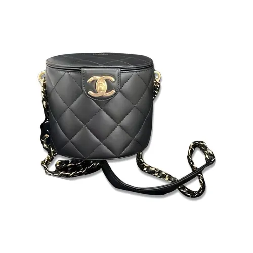 CHANEL Lambskin Косметичка Makeup Bag Сумка через плечо Средняя Женская Черная