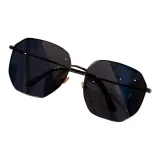 Черная оправа с черными линзами