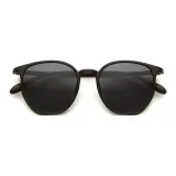 Матовая черная, серые линзы