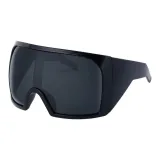 Черная оправа с серыми линзами