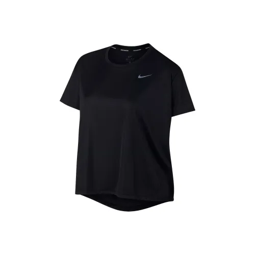 Nike одежда Черные Женские Футболки