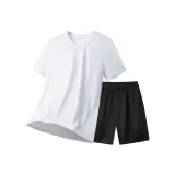 Комплект одежды (Белая футболка + Черные шорты)