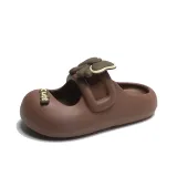 Коричневый