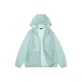 Светло-зеленый