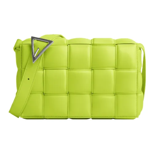 Bottega Veneta Padded Cassette Сумки через плечо Женские