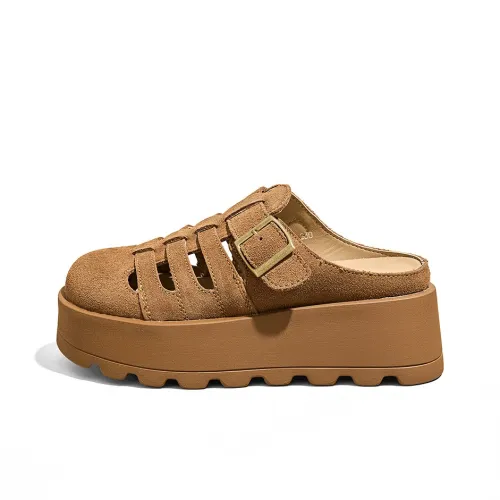 A Poinsettia Princess Домашние тапочки Женские