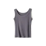 Дымчато-серый