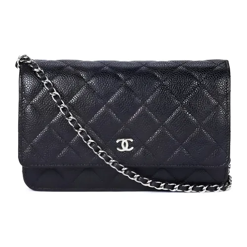 CHANEL Сумки через плечо Женские